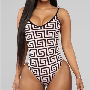 Fashion Nova: Bodysuit